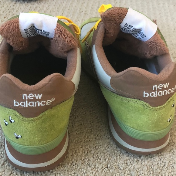 Oscar the Grouch New Balance Sesame Street Shoes - Picture 2 of 4